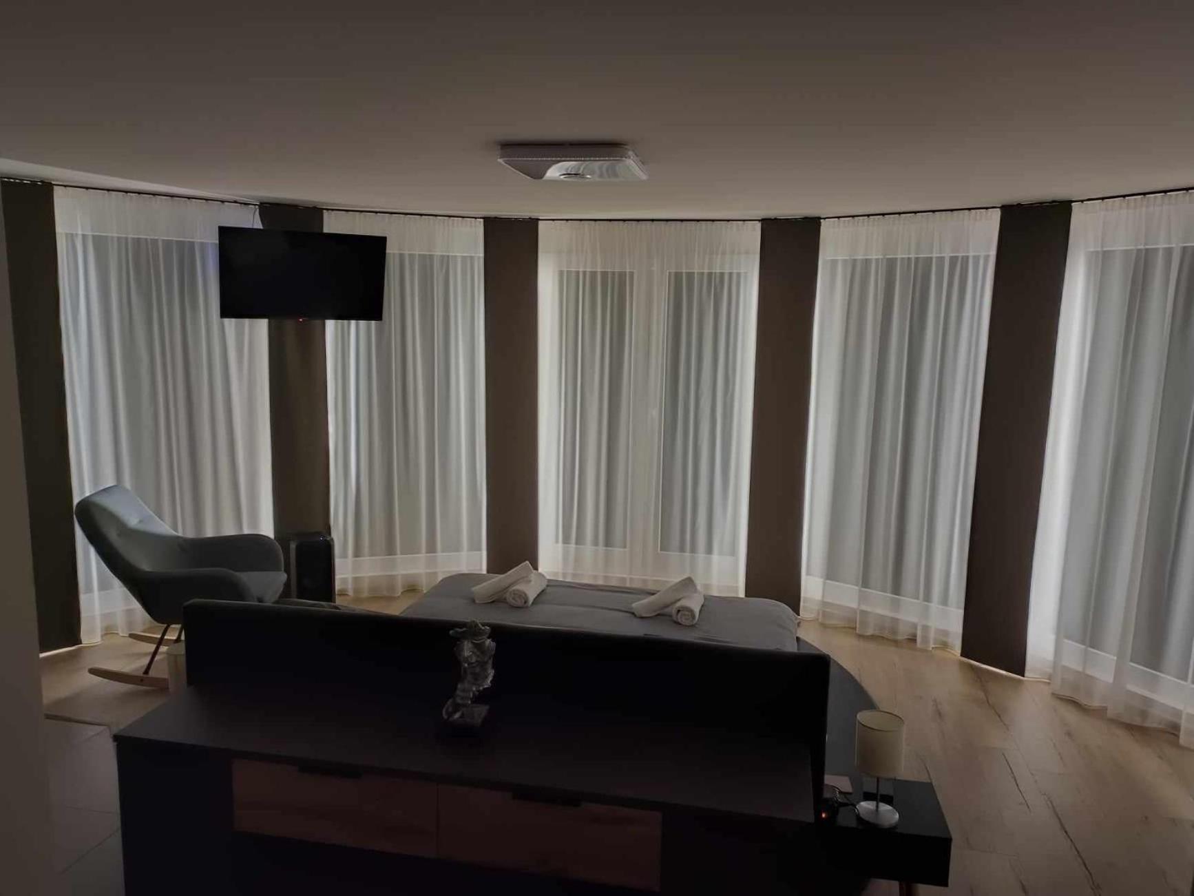 West Panorama Penthouse - Apartment With A Fantastic View Of The City Szombathely Buitenkant foto