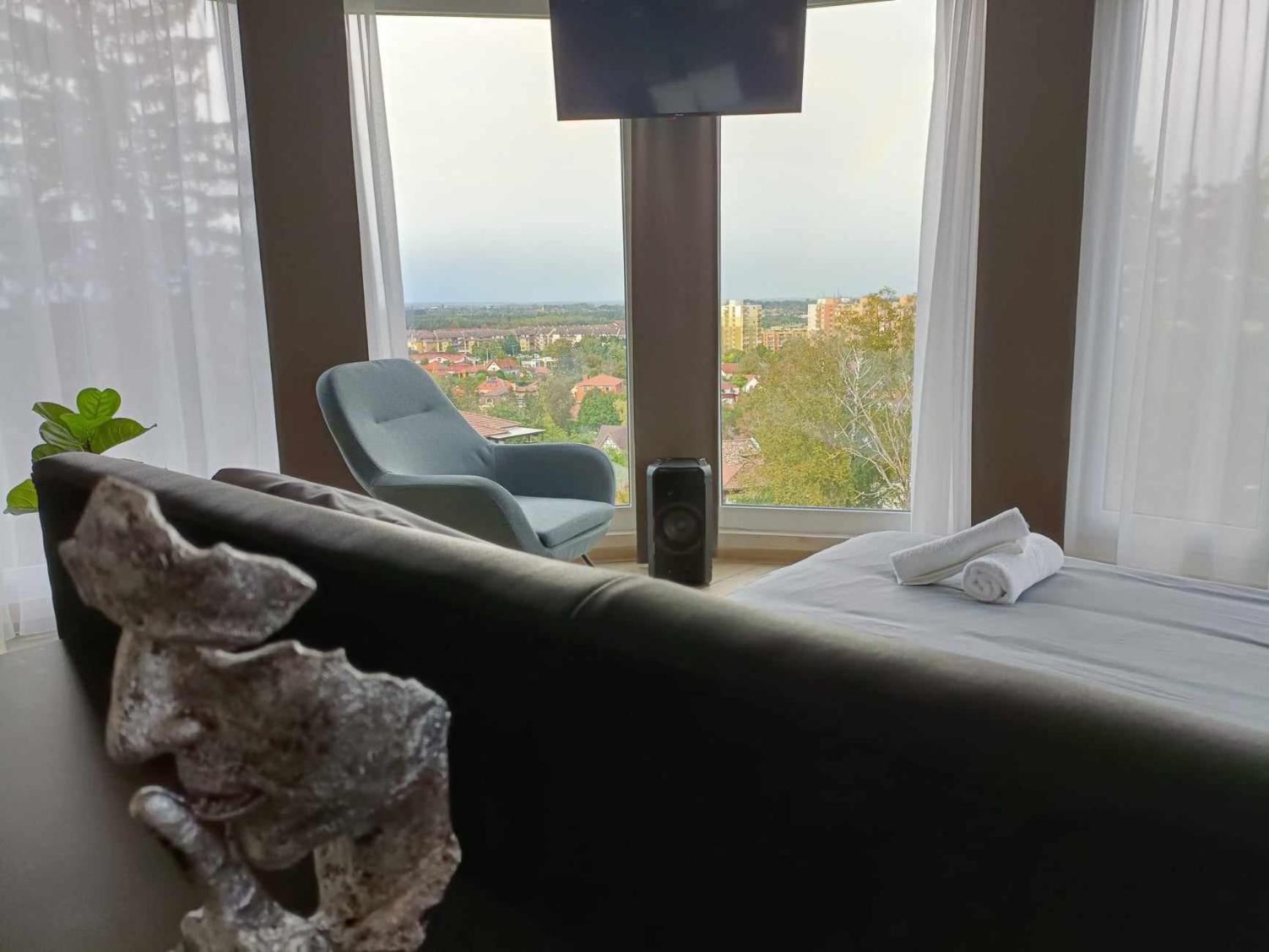West Panorama Penthouse - Apartment With A Fantastic View Of The City Szombathely Buitenkant foto