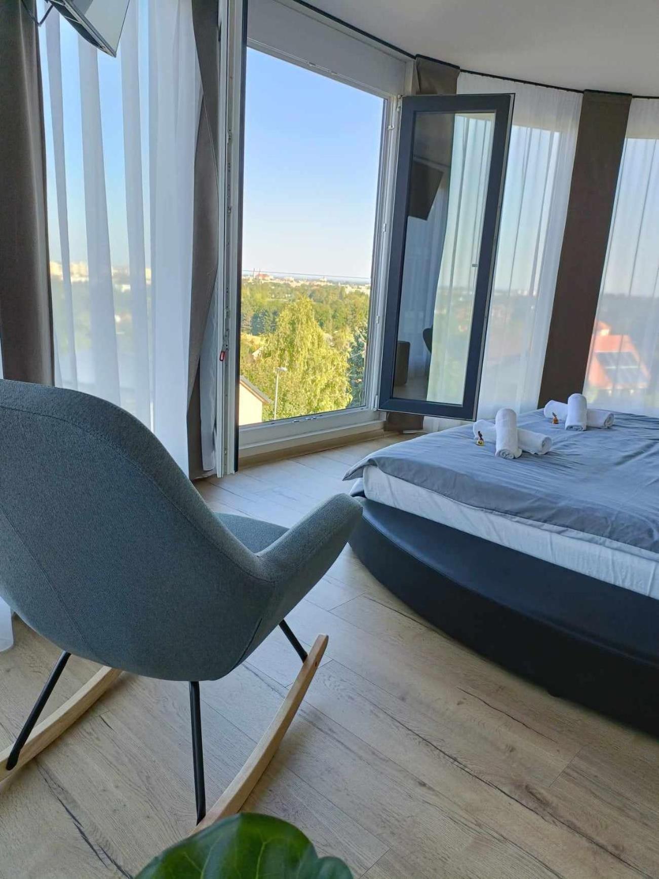 West Panorama Penthouse - Apartment With A Fantastic View Of The City Szombathely Buitenkant foto